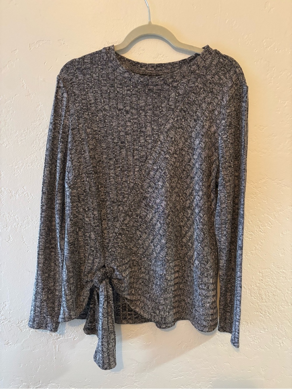 NIC+ZOE Heather Gray Long-Sleeve Tie-Front Knit Top